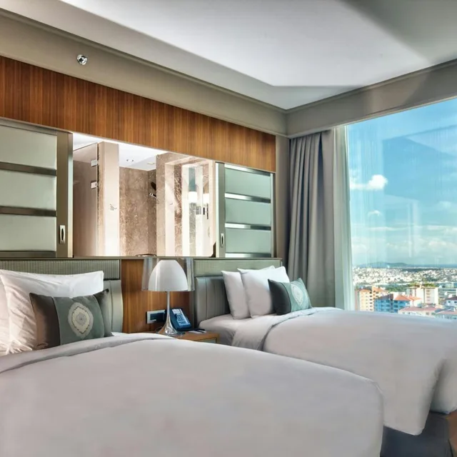 Executive, Twin Beds, Bosphorus View, Club Lounge Access، Renaissance Istanbul Polat Bosphorus Hotel 2/7