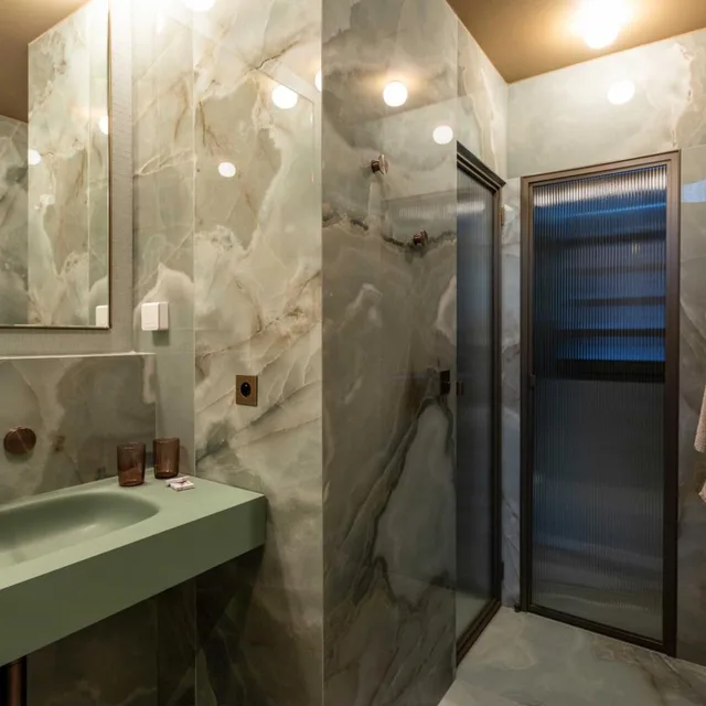 Cozy, Yndo Hotel 7/9