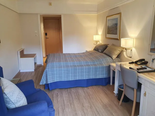 غرفة سوبيريور بسرير مزدوج، Alexandra Hotel 4/9