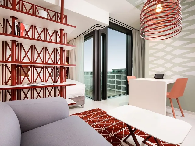غرفة مريحة بسرير كوين، KPM Hotel and Residences 1/5