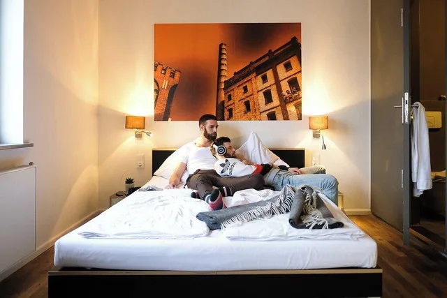 غرفة بسرير مزدوج أو سريرين منفصلين، Pfefferbett Hostel Berlin 1/4