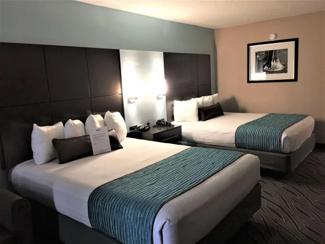 غرفة عائلية، Best Western Plus Galleria Inn & Suites, Memphis TN 2/3