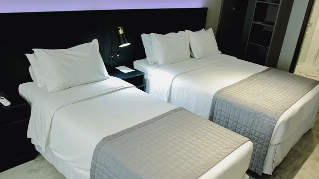 غرفة ثلاثية بسرير كوين وسرير فردي، Hotel Santa Inn 2/9