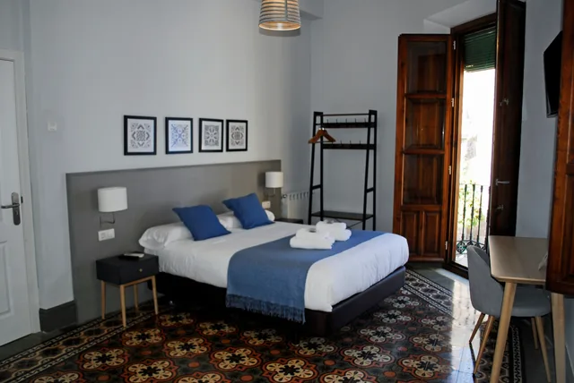 غرفة سوبيريور بسرير مزدوج أو سريرين منفصلين، La Perla Granada Suites 1/2