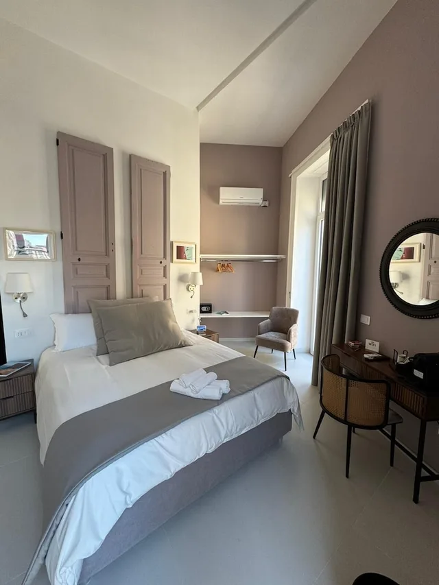 شقة فاخرة بسريرين كينج وسرير فردي بإطلالة على المدينة بشرفة، Poerio Station Rooms & Apartment 7/10