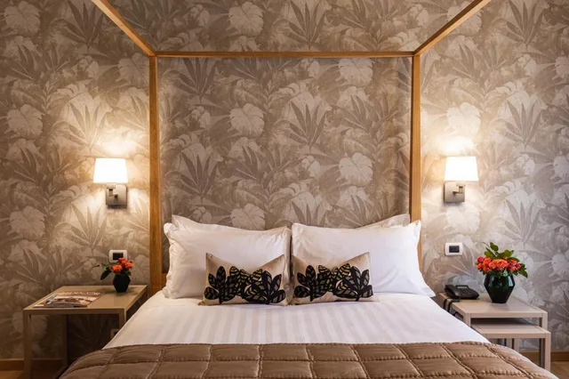جناح، Porta San Mamolo Hotel 1/1