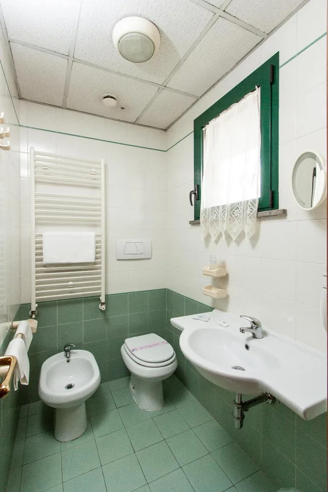 غرفة ثلاثية بسرير كوين وسرير فردي، Casa Betania 10/10