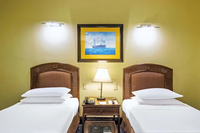 Superior, Waterfront Cebu City Hotel and Casino 7/10