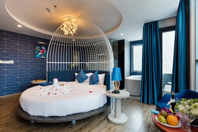 Suite, Aaron Hotel 1/2