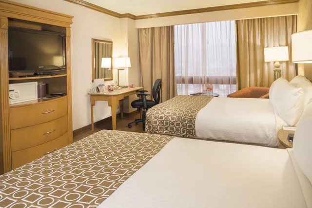 غرفة قياسية بسرير مزدوج، Crowne Plaza Monterrey 3/7
