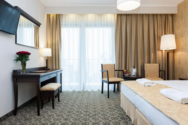 غرفة سوبيريور بسرير مزدوج أو سريرين منفصلين بإطلالة على البحر، Hotel Lambert Medical Spa 8/10