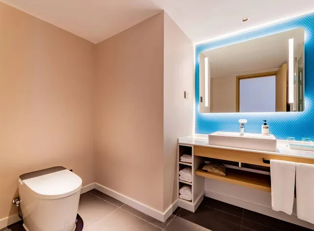 Specialty, Holiday Inn Express Hohhot East Station 2/2