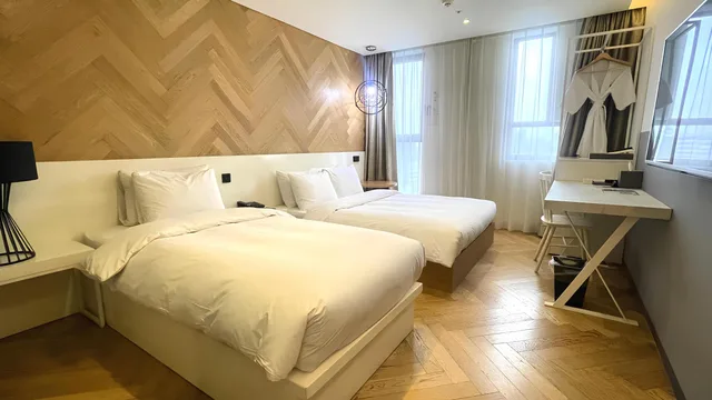 Superior, Family, Twin Beds, City View, Hotel The Designers LYJ Gangnam Premier 2/2
