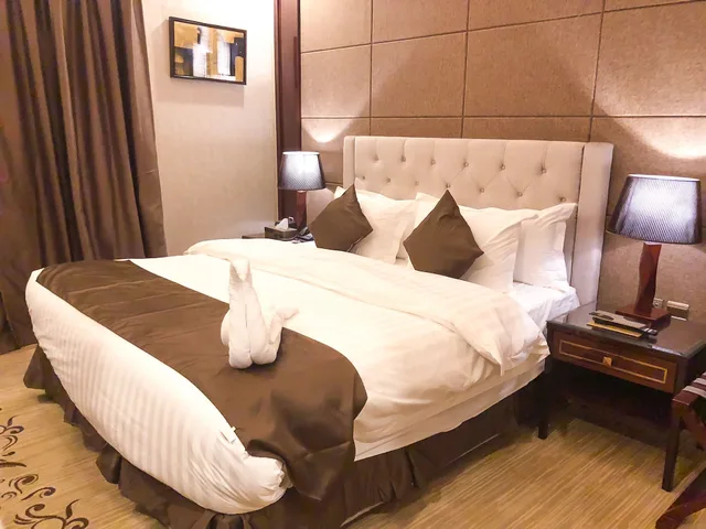 غرفة قياسية بسرير كينج، عطلة الخليج(Holiday Khaleej) 2/4