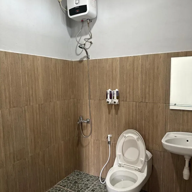 غرفة ديلوكس بسرير مزدوج، Hotel Any Lestari Lakey 3/3