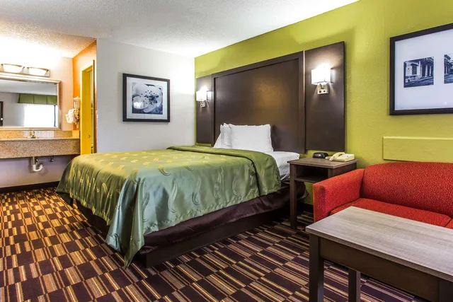 Efficiency, Queen Bed، Quality Inn Albemarle NC 2/4