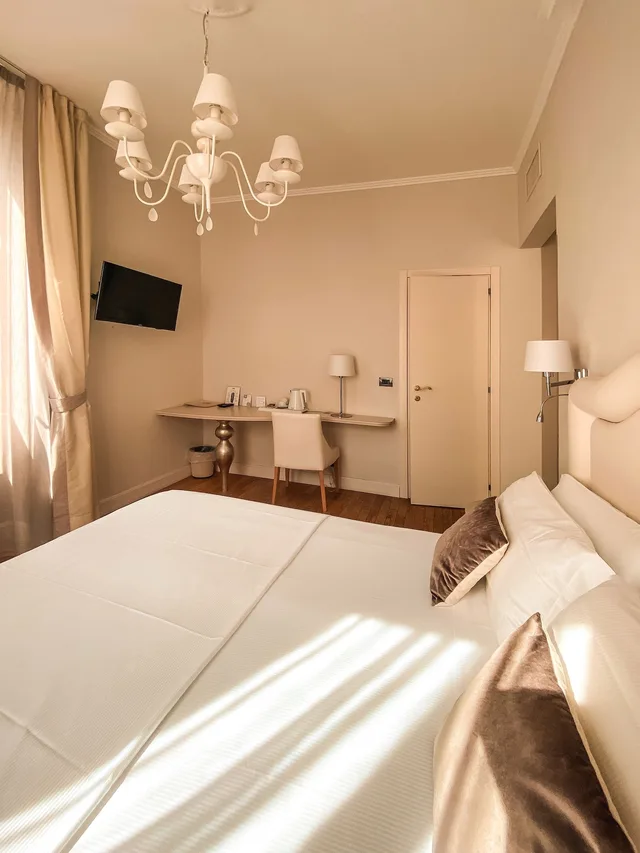 جناح جونيور بسرير كينج، Hotel Sant'andrea 3/6