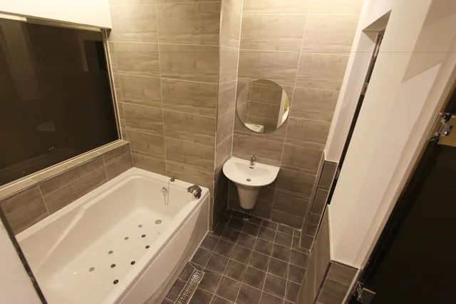 Deluxe, Queen Bed, Brown-Dot Hotel Daegu Hyukshin Doshi 5/8