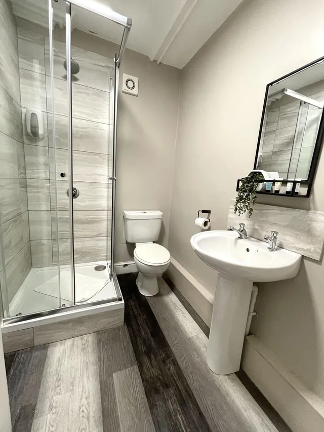 غرفة قياسية مفردة، The Mitre Hotel 7/17