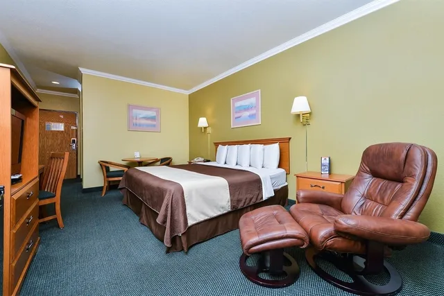 غرفة بسرير كينج، Americas Best Value Inn Prescott Valley 7/10