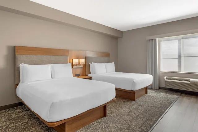 غرفة قياسية بسريرين كوين بمطبخ صغير، Best Western Plus Arlington/Marysville 2/7