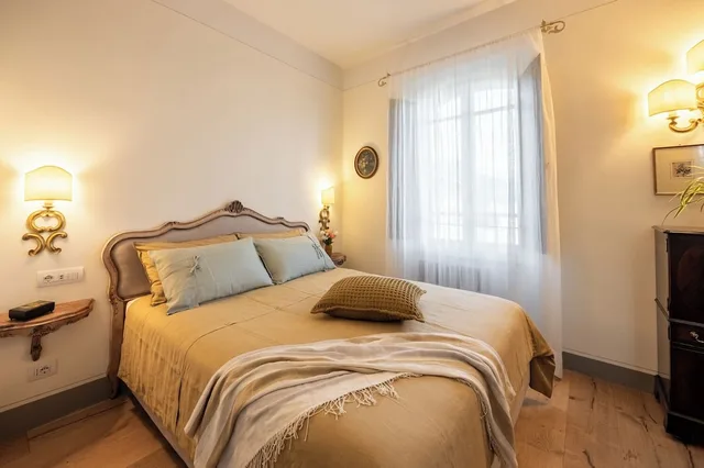 فيلا بانورامية بسريرين كوين، ALBERGO LE TERME 2/7