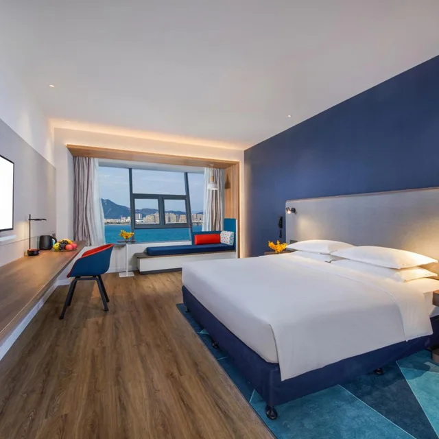 Room, King Bed, Lateral Side Sea View، Holiday Inn Express Xiamen Airport Zone 2/5