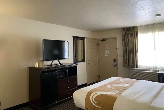 غرفة بسرير كوين لذوي الإعاقة، Wingate by Wyndham Gunnison Near Western Colorado University 2/7