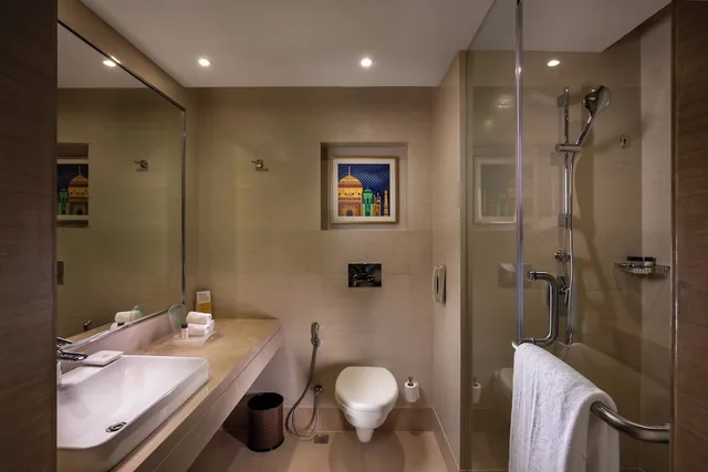 غرفة بريميوم بسرير كينج لذوي الإعاقة، Holiday Inn Agra Mg Road 6/6