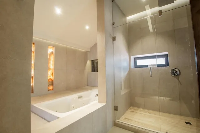 جناح بسرير كينج بحوض جاكوزي، Best Western Plus Santa Cecilia Pachuca 8/10