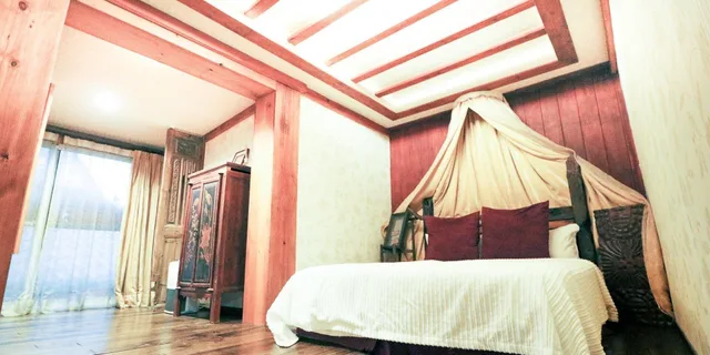 Room, 2 Murphy Beds, Fanlin House 1/3