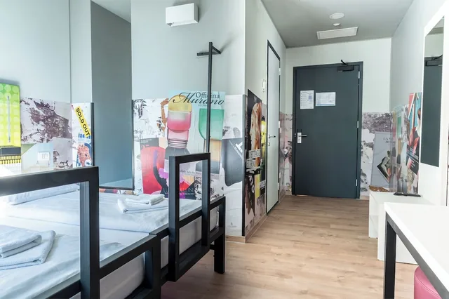 غرفة مفردة، a&o Hostel Venezia Mestre 6/20