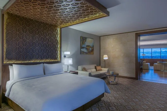 1 Bedroom, Presidential, Suite, King Bed, Santovi View, Sofa، JW MARRIOTT HOTEL SANTO DOMINGO 2/4