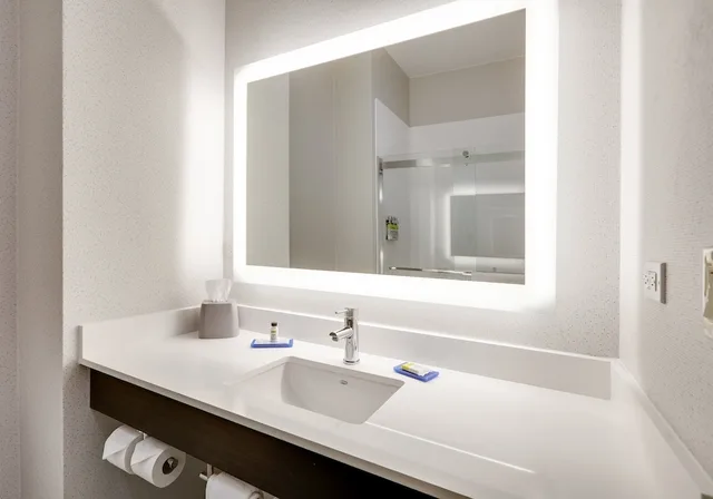 غرفة قياسية بسرير فردي، Holiday Inn Express Hotel Suites Cleburne 2/2