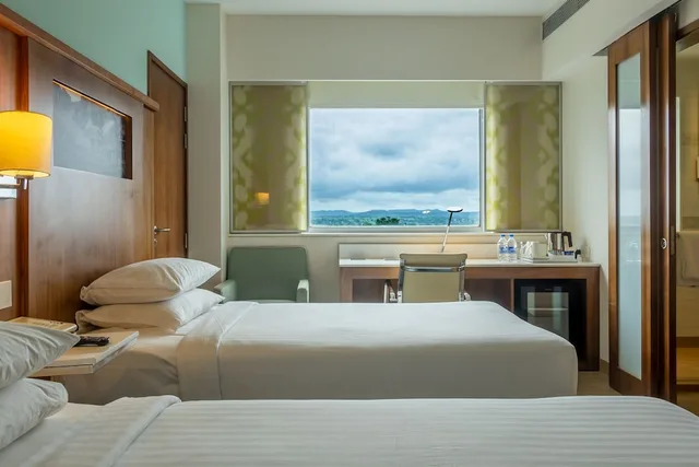 غرفة بسريرين منفصلين، Fairfield By Marriott Belagavi 1/6