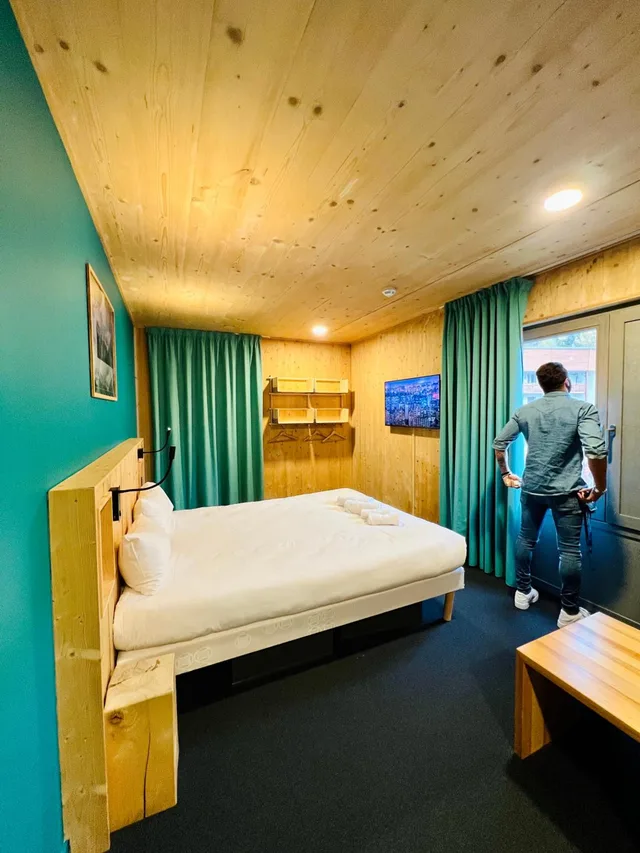 غرفة بسرير مزدوج أو سريرين منفصلين، The People Hostel-Les 2 Alpes 5/6