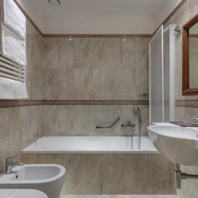 غرفة بسرير مزدوج أو سريرين منفصلين، Hotel Borromeo 4/4