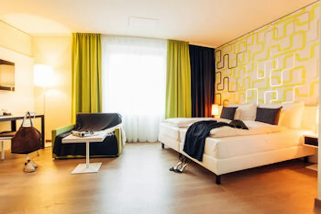 استوديو سوبيريور، Harry's Home Zurich Wallisellen 1/1