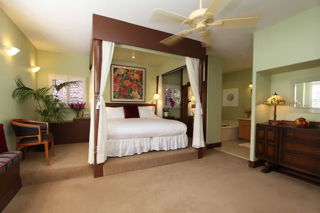 كوخ بسريرين كينج مع أريكة، Inn at Occidental 5/7