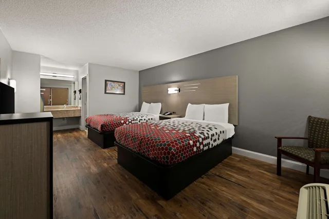 غرفة بسريرين مزدوجين، Econo Lodge Richmond VA 3/3
