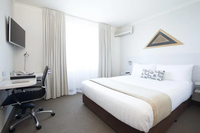 غرفة بسرير كوين، Jet Park Hotel Auckland Airport 2/6