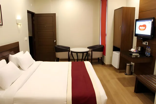 غرفة ديلوكس، Fabhotel Taj Nagari 2/3