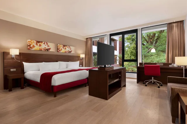 جناح جونيور بسريرين كوين، Dolce By Wyndham La Hulpe Brussels 2/5