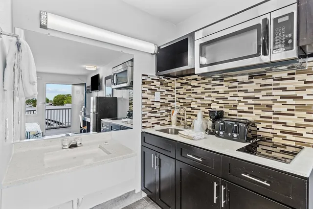 غرفة قياسية بسريرين كوين بمطبخ، Studio6 Wilmington, NC 10/10