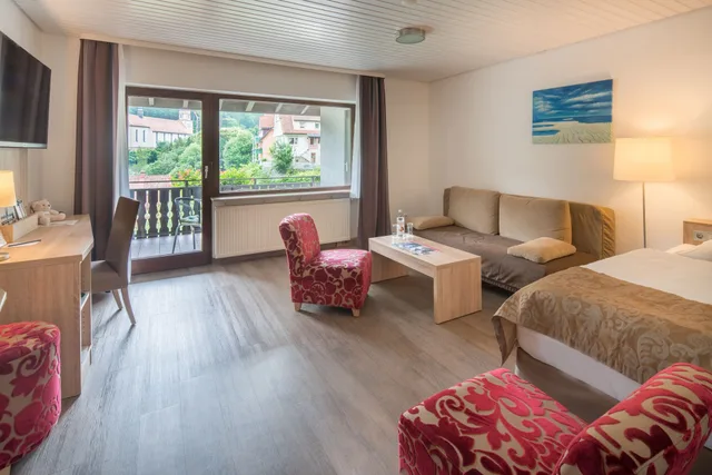 غرفة عائلية بسرير مزدوج مع أريكة، Best Western Plus Hotel Schwarzwald Residenz 6/10