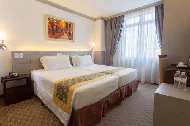 Hollywood, Twin Beds، Hallmark Hotel Leisure 1/1