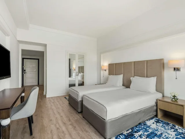 جناح عائلي بسرير كينج بإطلالة على البحر بغرفتي نوم، Rixos Bab Al Bahr 5/10