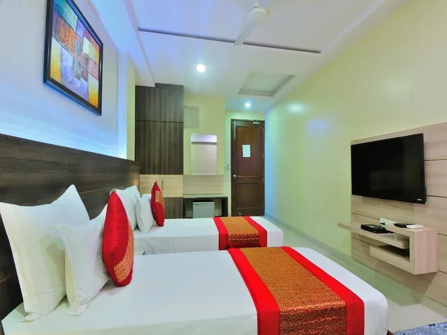 Executive, Double Bed, Hotel Sky Rich International 4/10