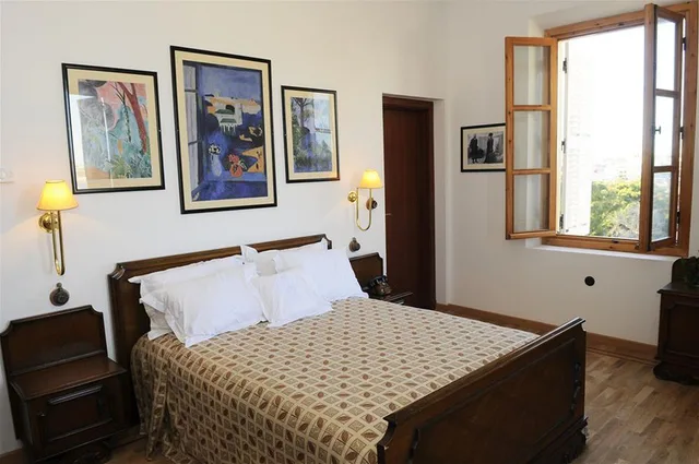 غرفة قياسية مفردة، Grand Hotel Villa de France 2/3
