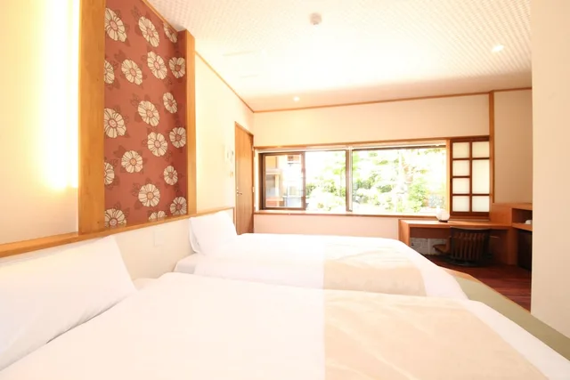 غرفة بسريرين منفصلين بإطلالة على الحديقة، Ichinomatsu Japanese Modern Hotel 2/4